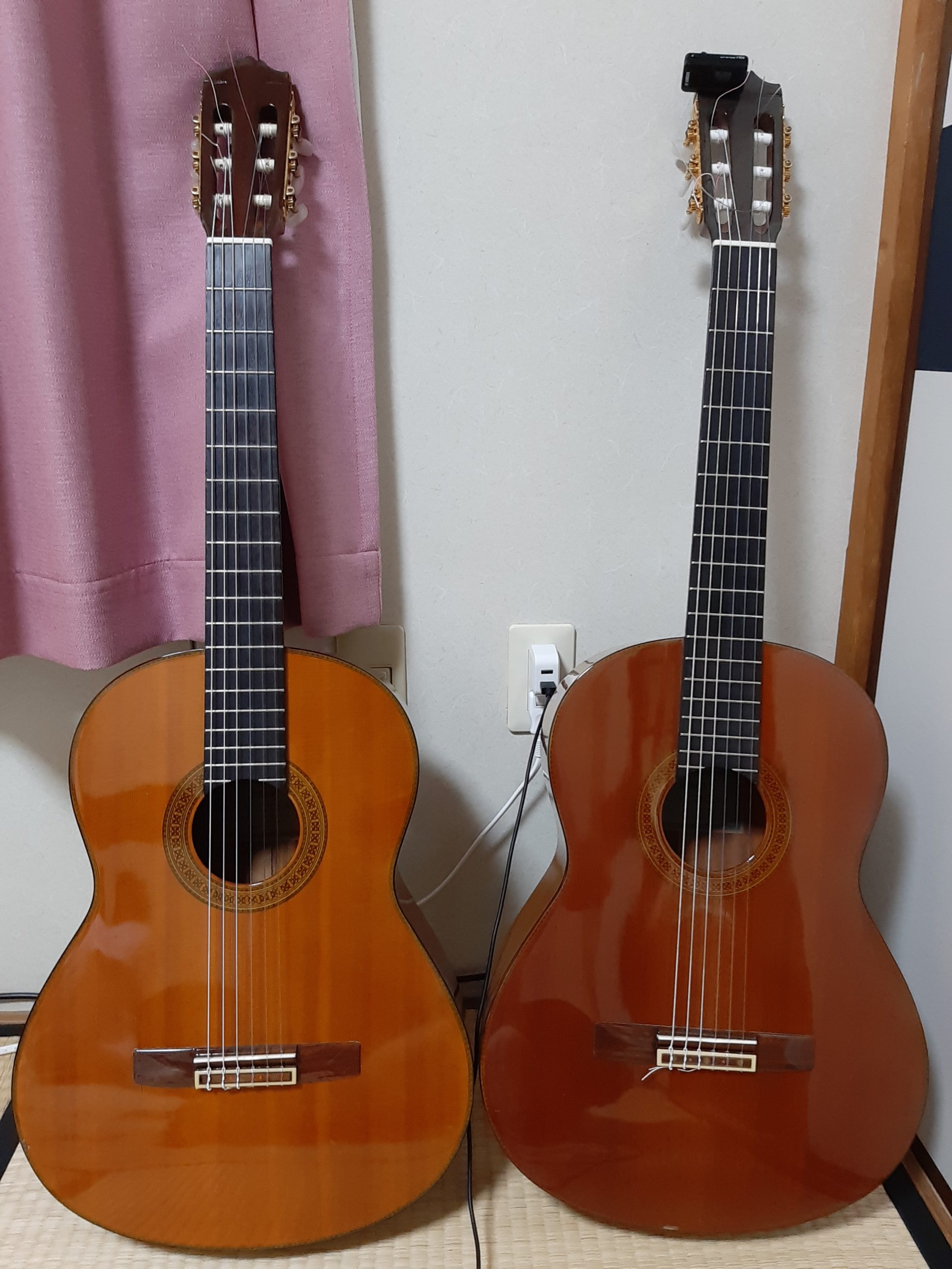 ヤマハのクラシックギター2本